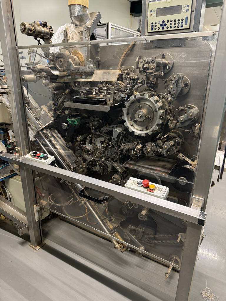 CONSTANTA (crimping) tea bag packaging machine (Constanta)